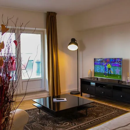 Panoramic View - Old Town Apartment *